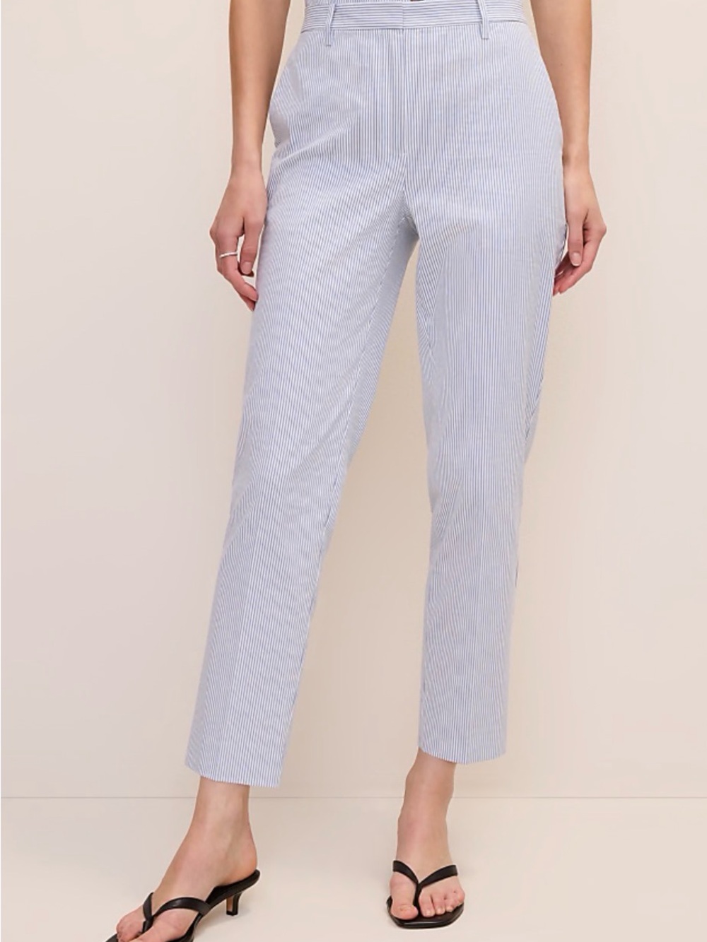 Ann Taylor The Ankle Pant in Seersucker, Ocean Oasis Stripe, Sz 8, euc